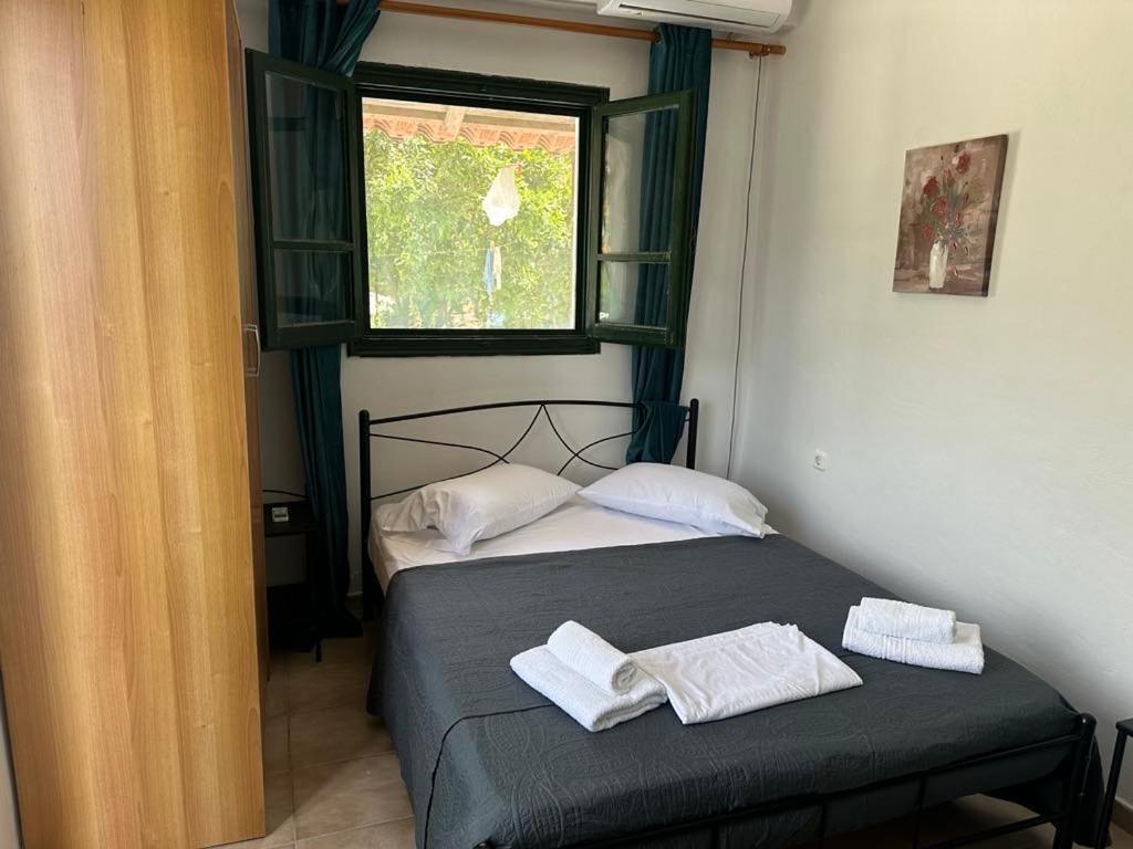 Lazari Rooms Himare Exteriör bild